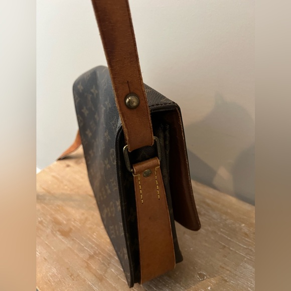 Authentic Louis Vuitton Cartouchiere Handbag Monogram Canvas - Picture 5 of 7